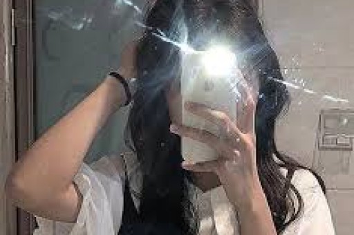 于正爆料内娱“潜规则”：撕开娱乐圈遮羞布