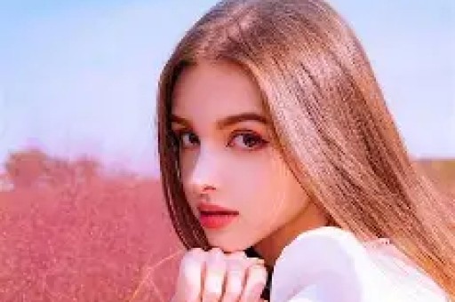 陪玩陪睡只是皮毛！继手伸进裤子后又一女星自曝50多都不放过