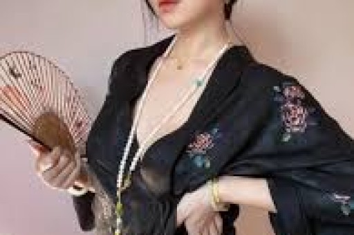 女网红指证当红男星恋爱出轨后续个人信息被粉丝开盒太猖狂
