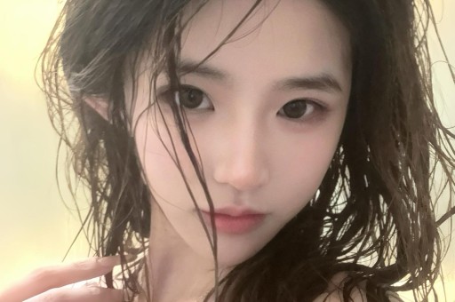 震碎三观！女教师在丈夫出差期间出轨微信聊天记录和照片被曝光