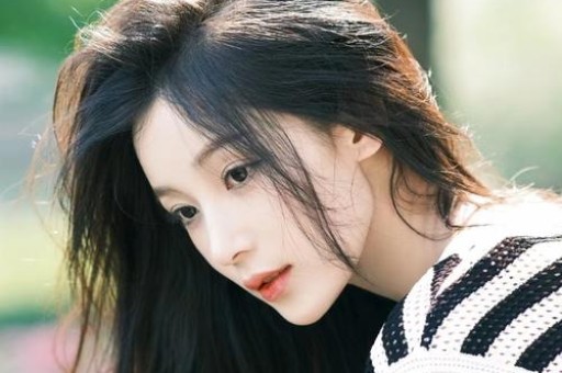 陈妍希疑似婚内出轨彭冠英？亲手喂食当众亲密陈晓也被曝和林允关系暧昧！