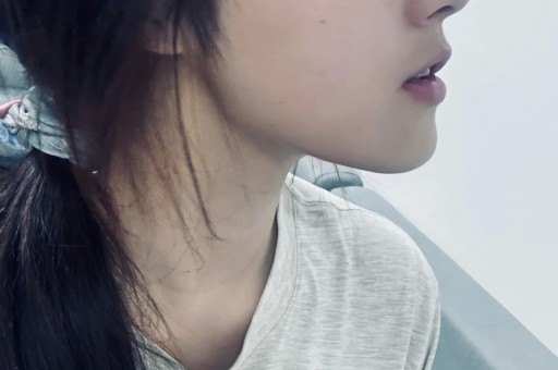 男明星陈德修被曝出轨前女友晒出聊天记录小三：对此并不知情